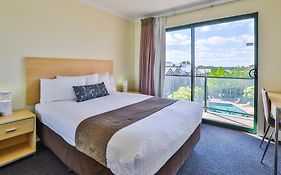 Perth Ascot Central Apartment Hotel Official
